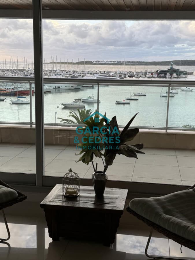 Alquiler Edificio Puerto Punta -Exclusivo Apartamento  -