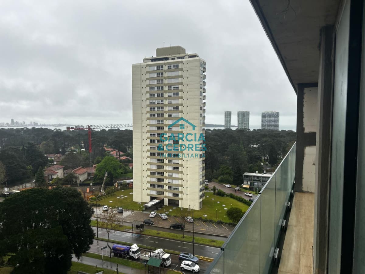 Mansa Tower Apto 2 dorm + 2 Baños