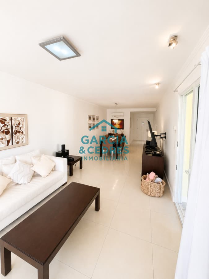 Apartamento con excelente renta en Green Park, Solanas