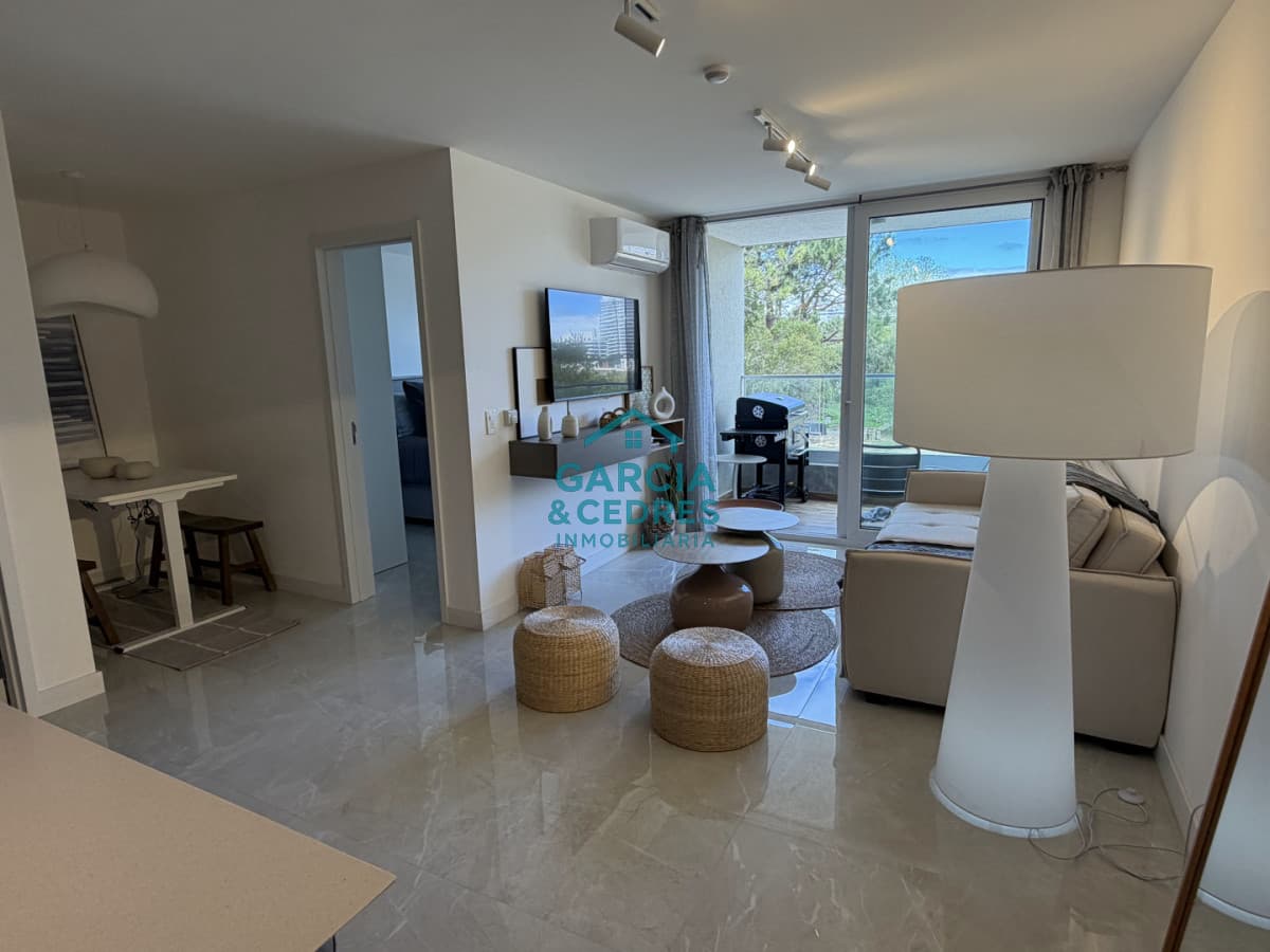 Apartamento de 1 dormitorio y medio - Edificio View II, Punta del Este