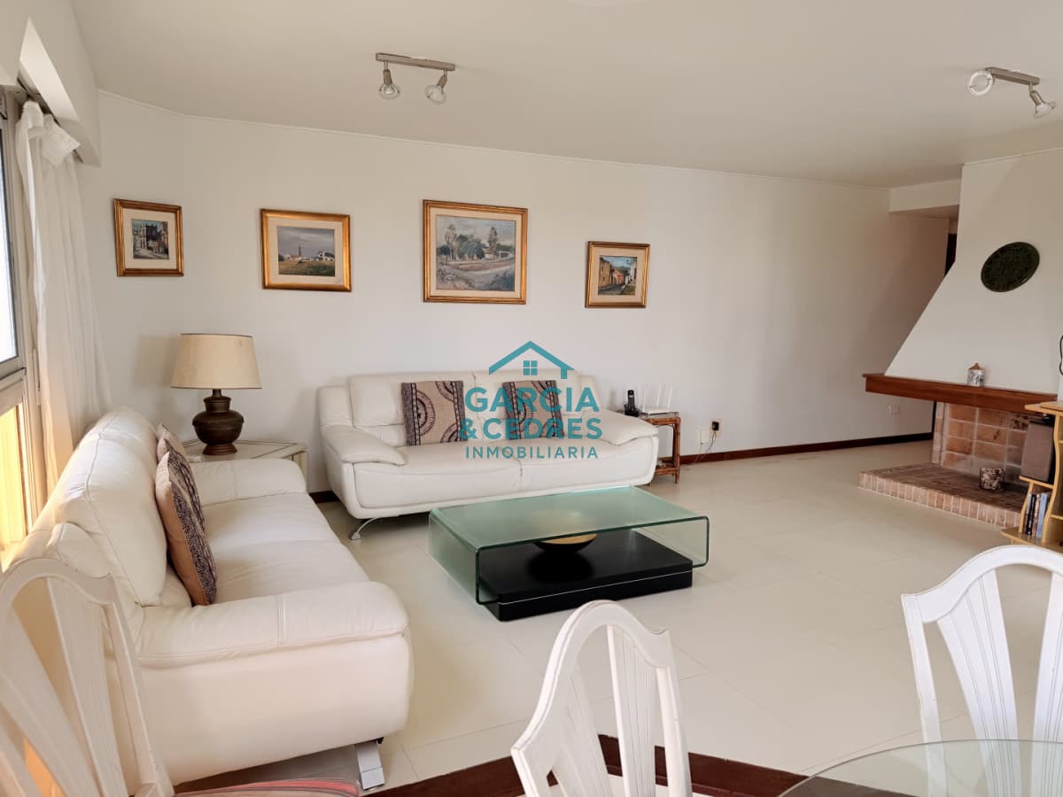 Apartamento de 3 dormitorios en Edificio Fontainebleau - Punta del Este