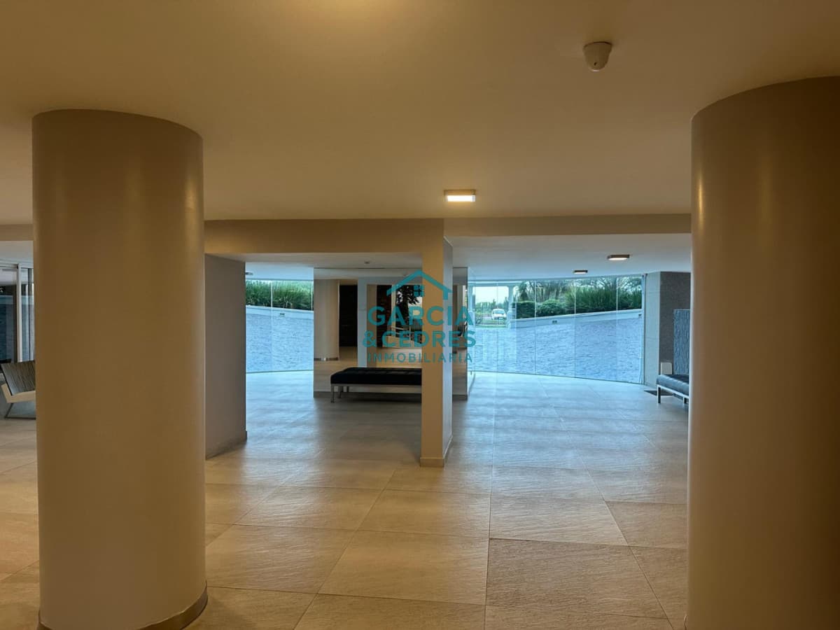 Torre Beverly Tower apto de 3 dormitorios en suite + dep servicio c/baño