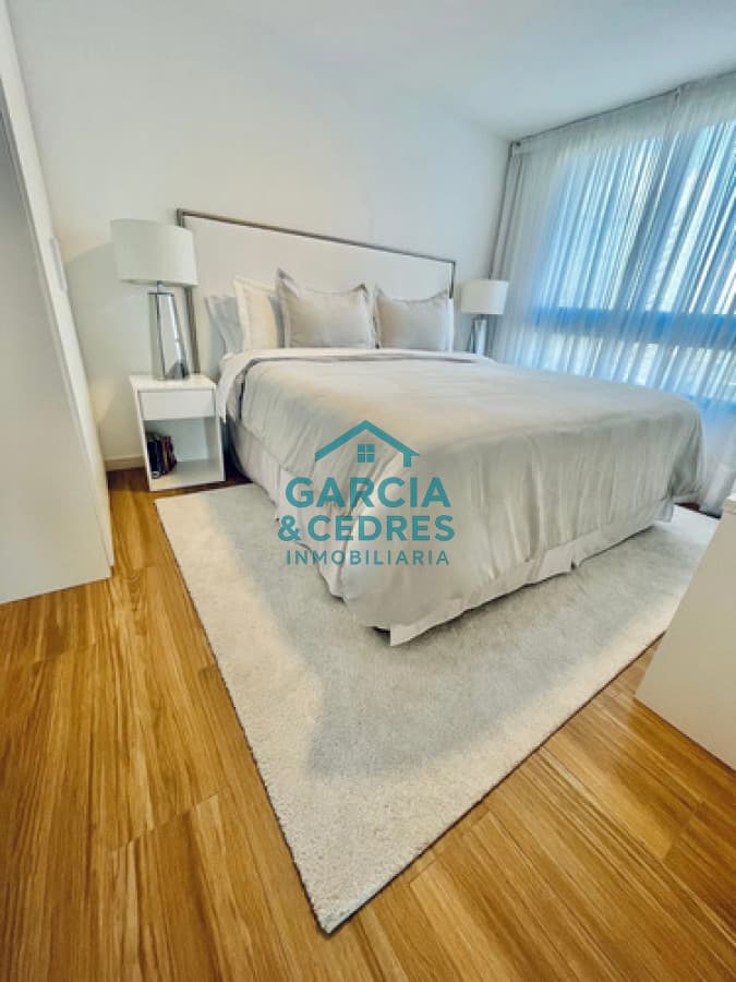 Apartamento de 2 dormitorios con vista al mar en Torre Gauguin, Playa Brava