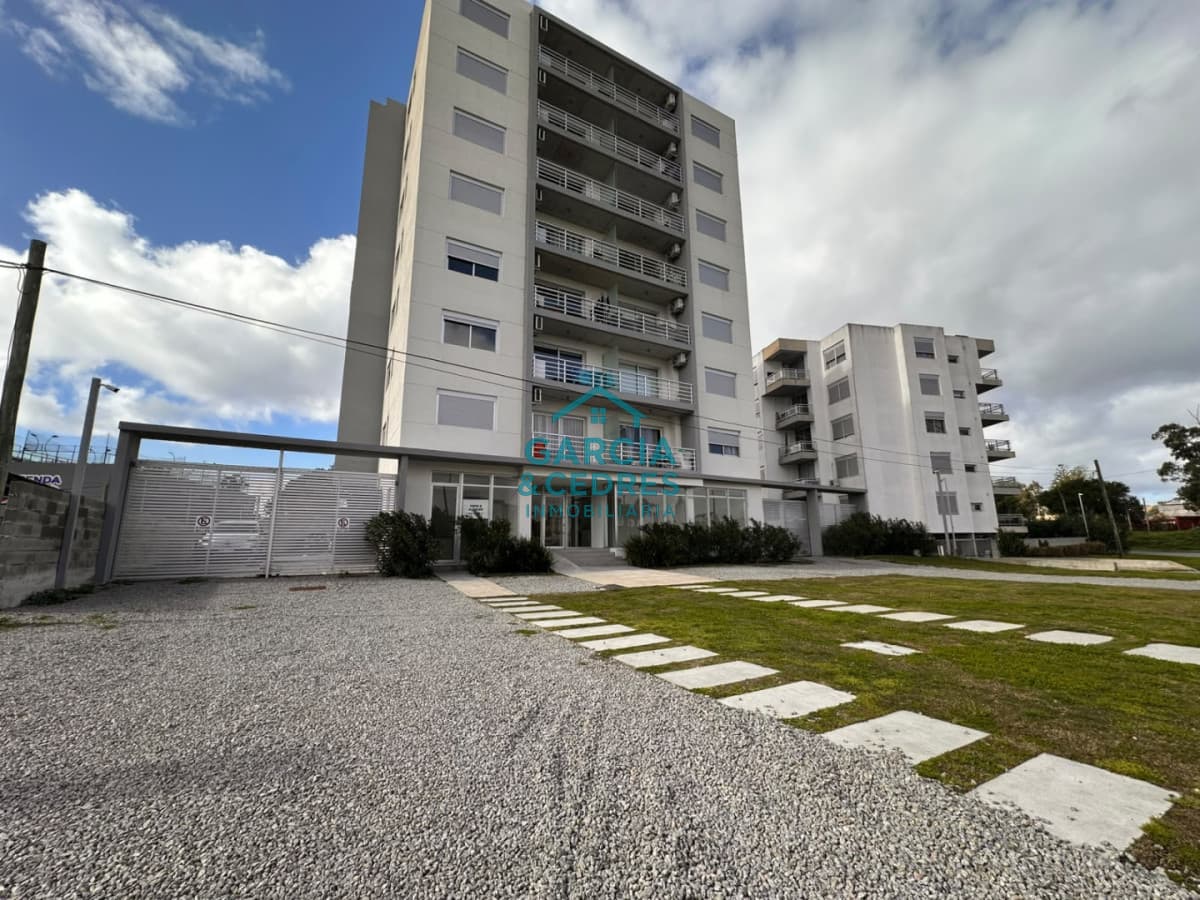 APARTAMENTO en VENTA, Penthouse frente a Atlantico Shopping Punta del Este