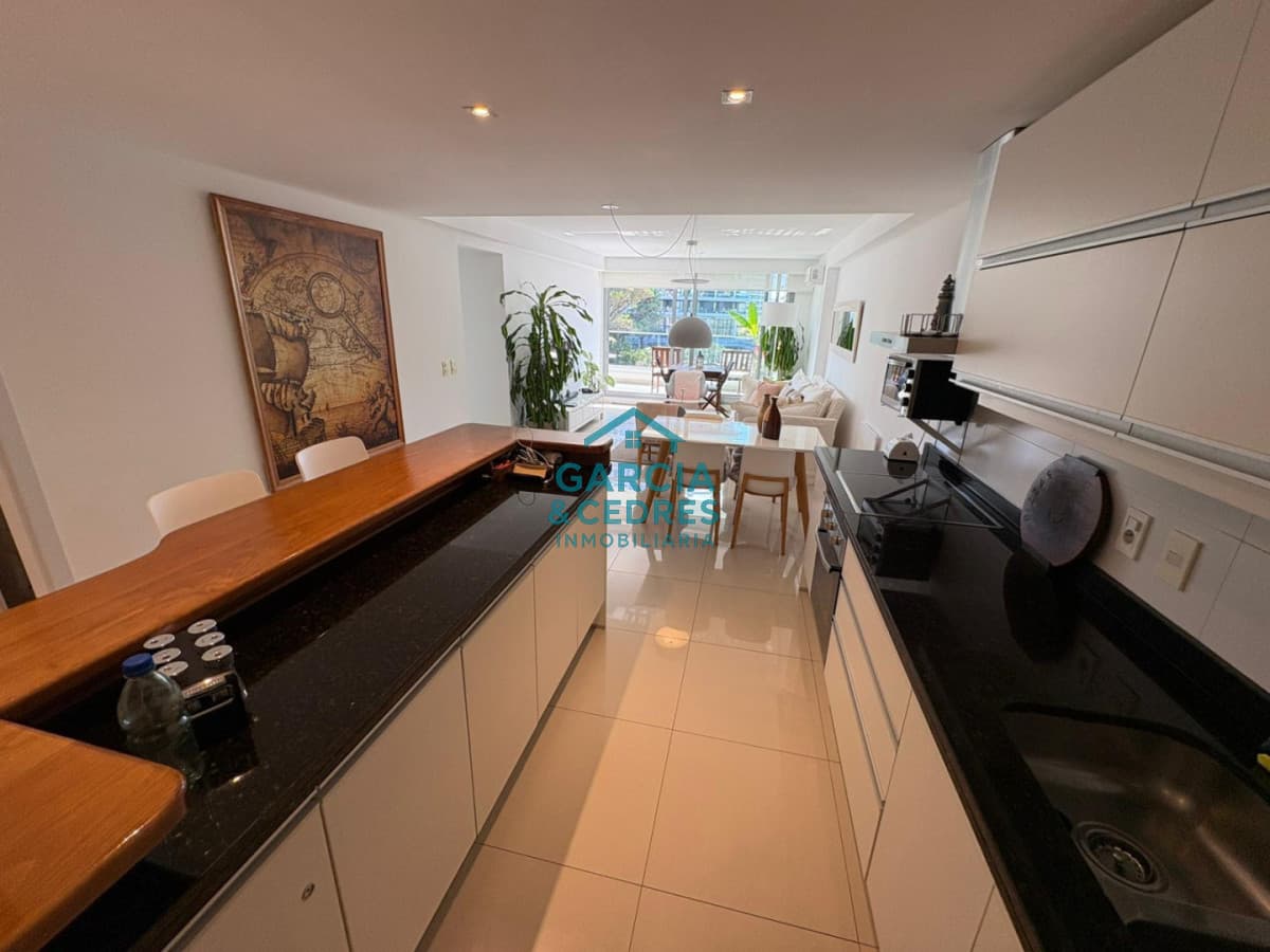 Apartamento en Torre Esmeralda de 3 dormitorios, Playa Brava