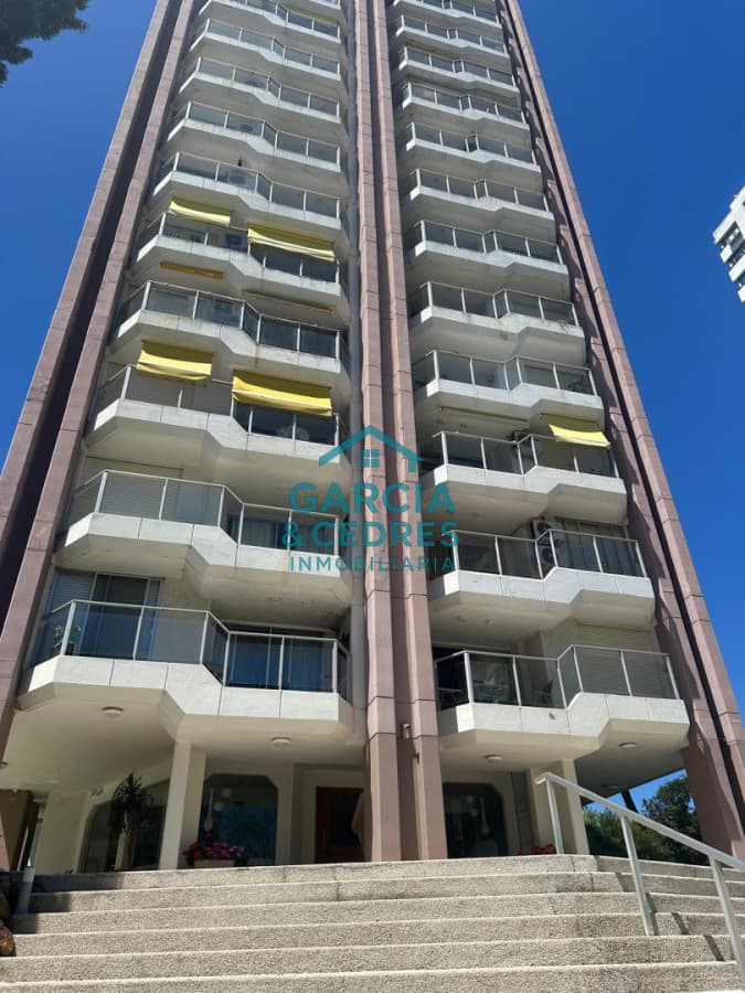 VENDO APTO EN TORRE MARFIL DE 3 DORM + 2 BAÑOS