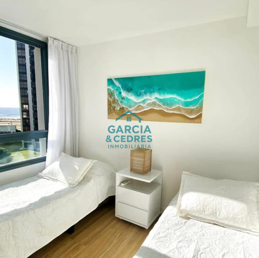 Apartamento de 2 dormitorios con vista al mar en Torre Gauguin, Playa Brava
