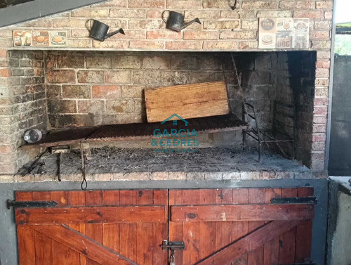 Casa de 2 dormitorios en Bella Vista con piscina - Piriápolis