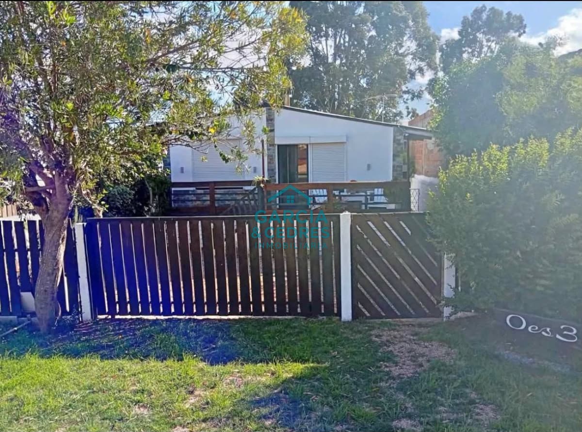 Se vende casa estilo cabaña en Balneario Buenos Aires