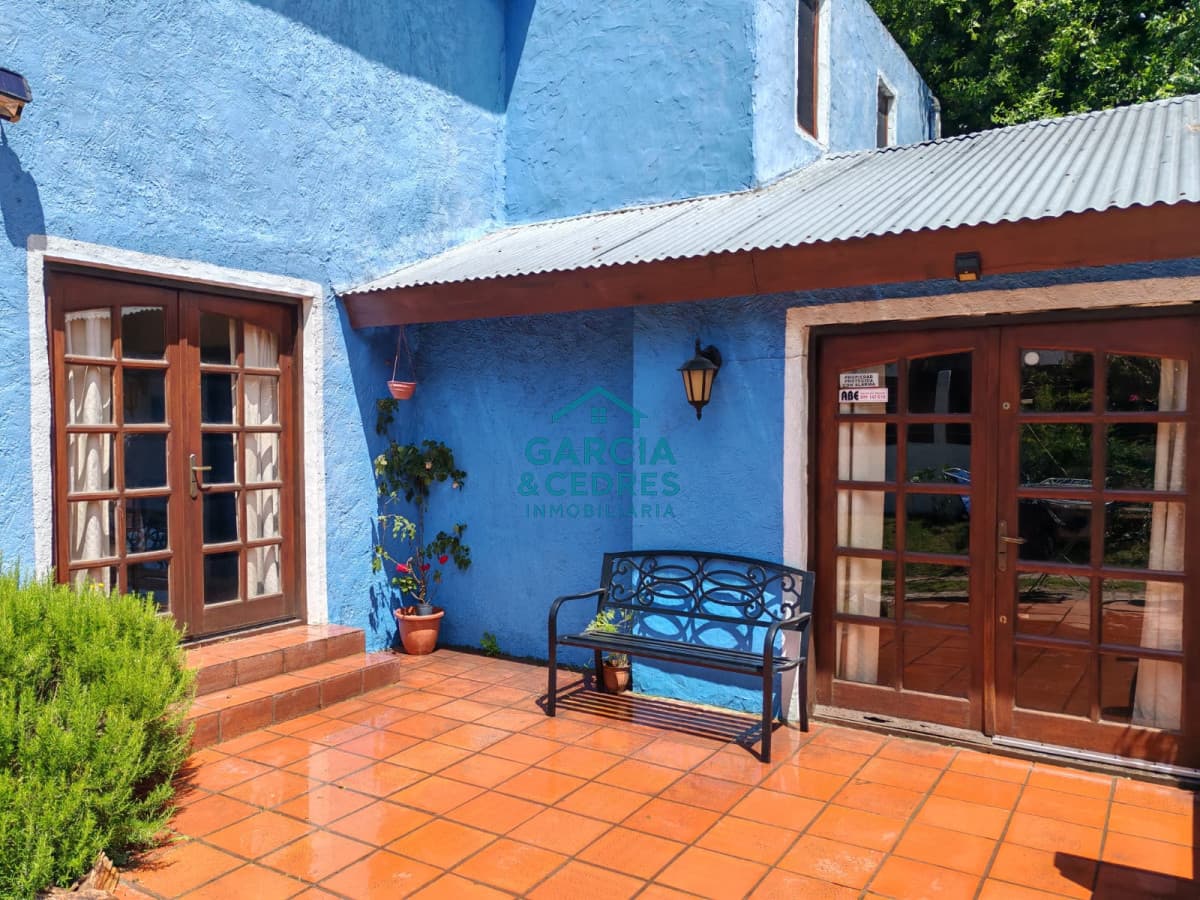 ALQUILO CASA EN ALTOS DEL PINAR DE 3 DORM Y 2 BAÑOS A 5 CUADRAS DEL MAR   -