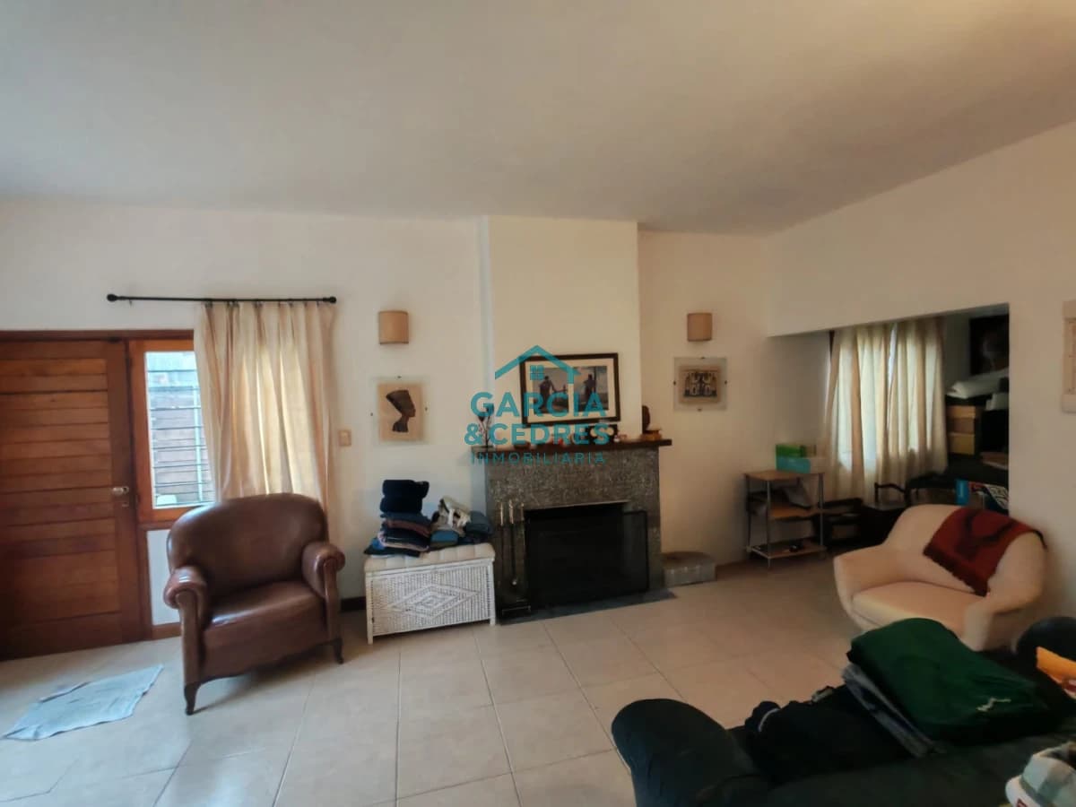 Casa en Nuevo Cantegril 3 dorm+3 baños . Barbacoa Cerrada