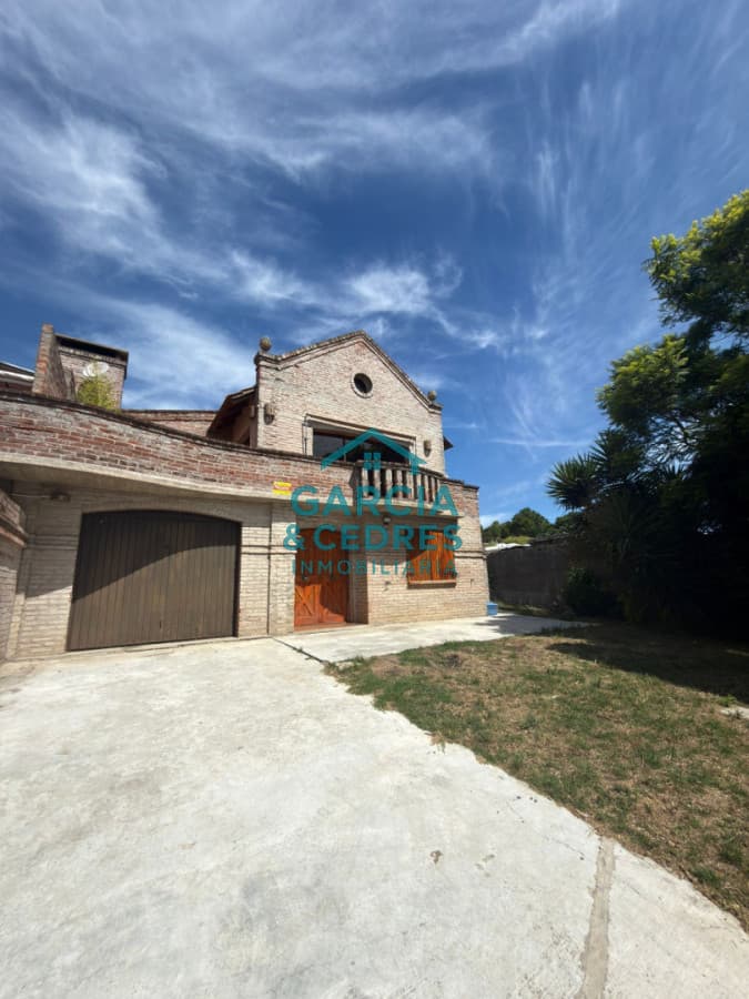 Casa con vistas al mar y cerros - Piriápolis