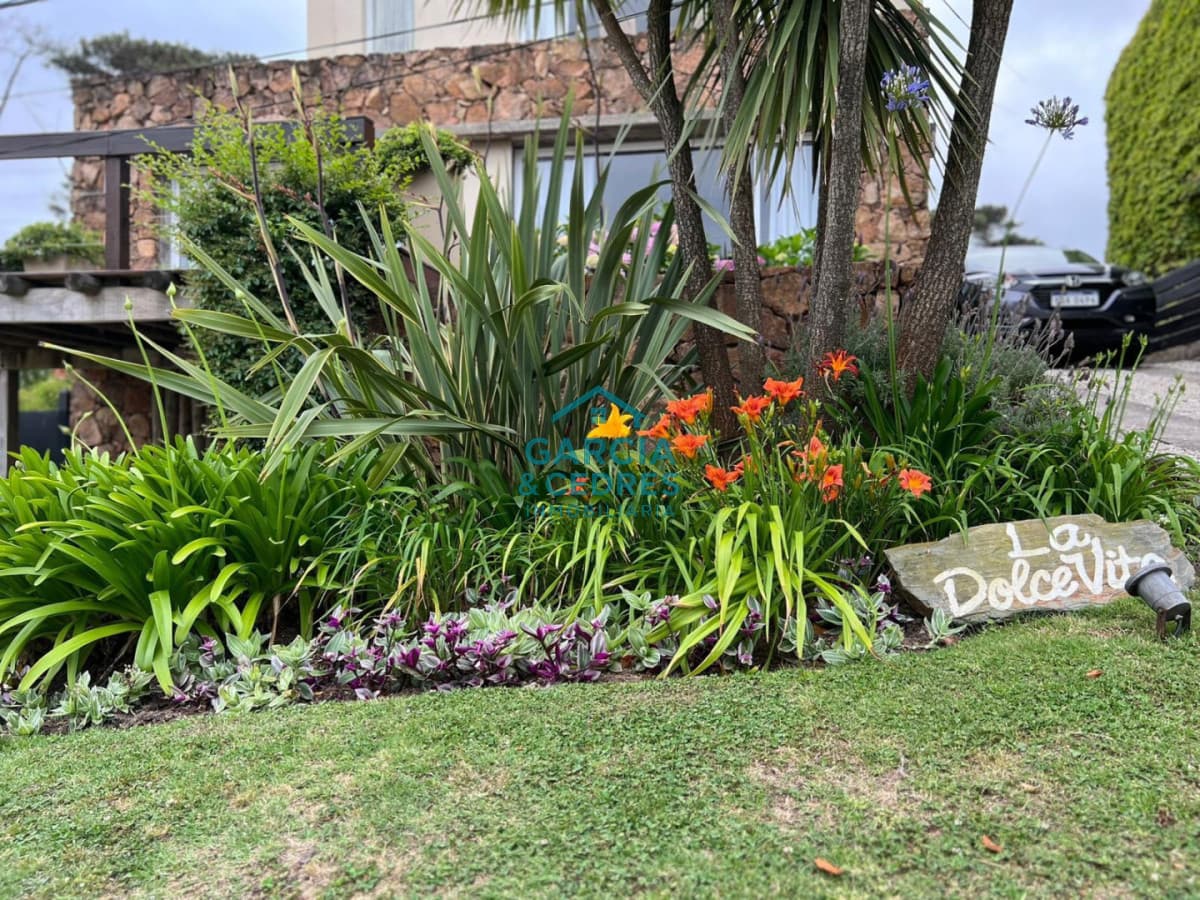 EXCEPCIONAL CASA EN MONTOYA ALQUILER DE VERANO   -