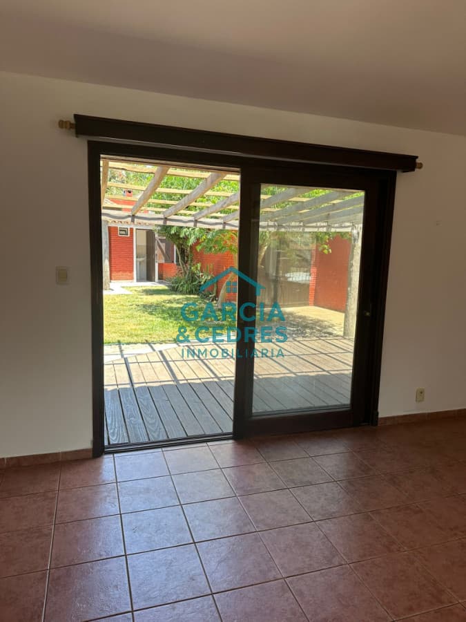 OPORTUNIDAD EN BARRIO CANTEGRIL . VENDO CASA DE 3 DORM. Y 3 BAÑOS EN ZONA DE COLEGIOS, FACULTADES Y CENTROS DE SALUD