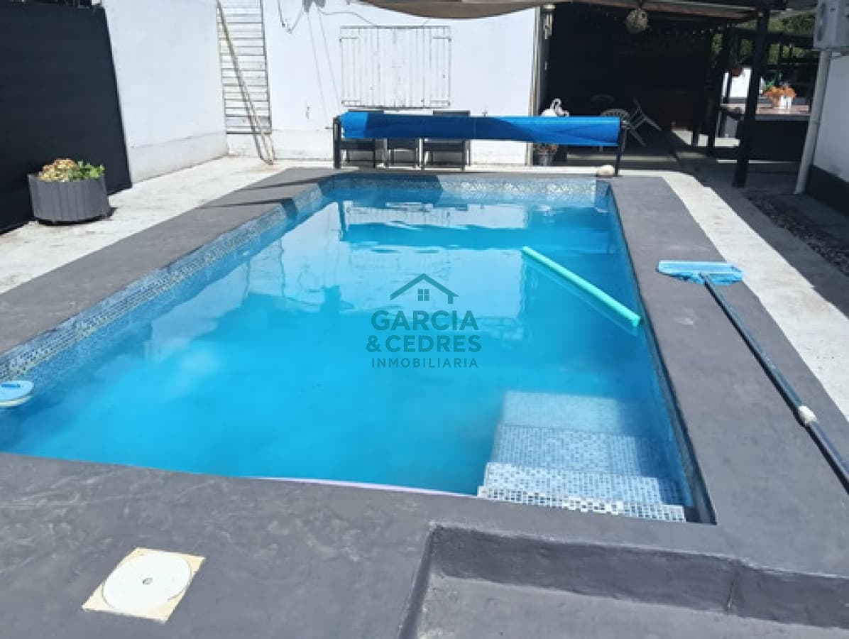 Casa de 2 dormitorios en Bella Vista con piscina - Piriápolis