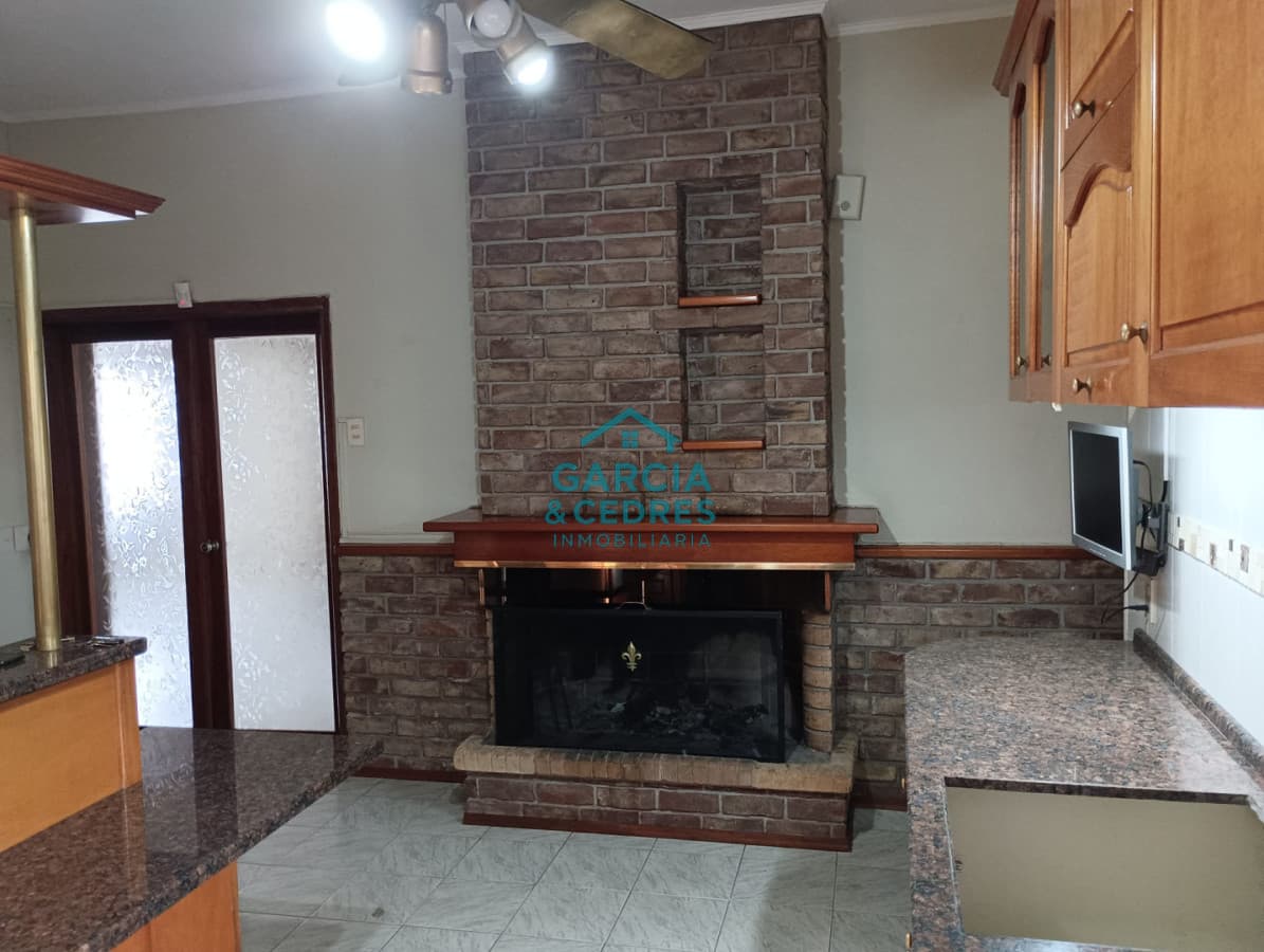 Venta de Hermosa casa de 5 dormitorios + 2 baños  MINAS