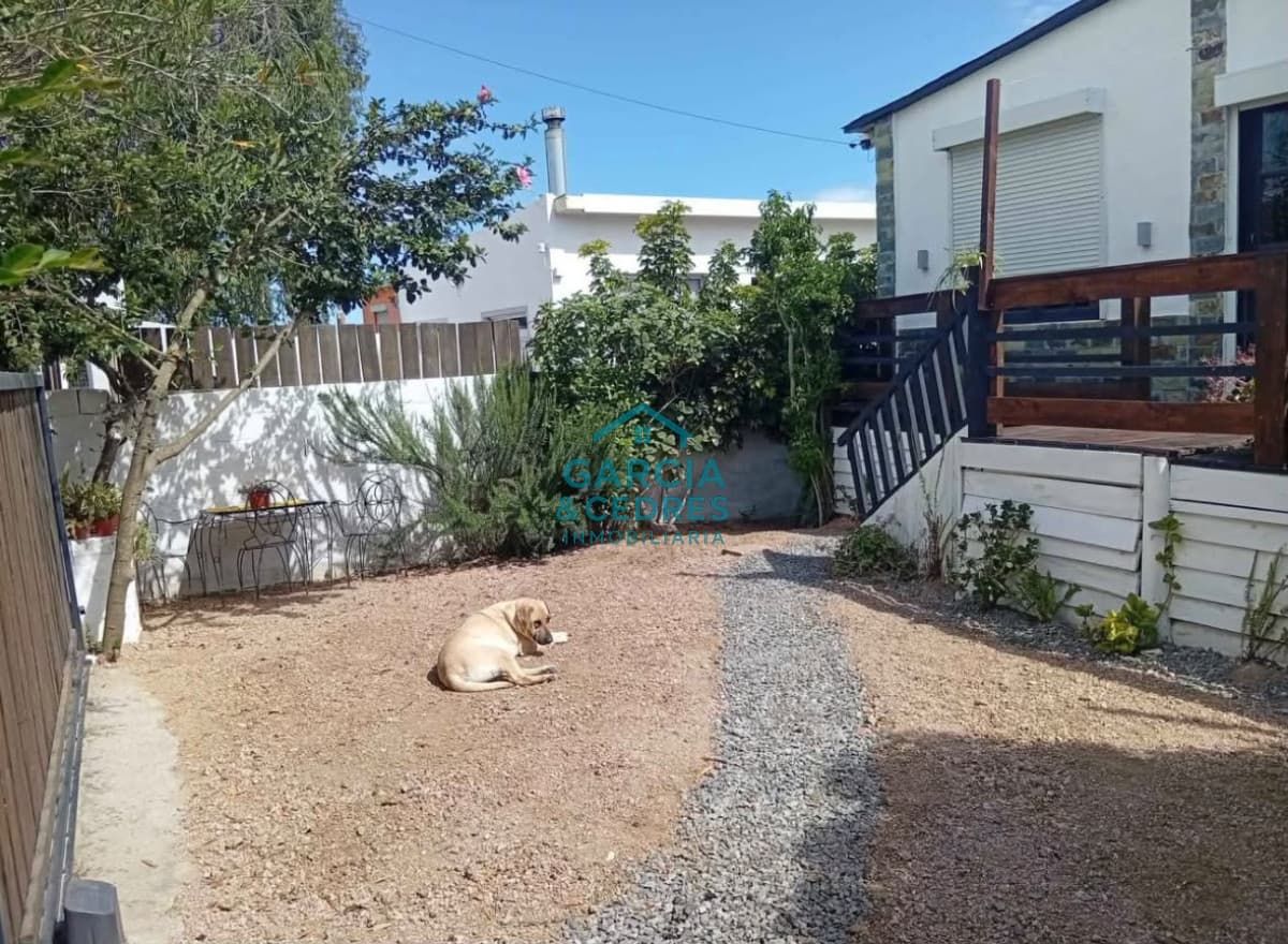 Se vende casa estilo cabaña en Balneario Buenos Aires
