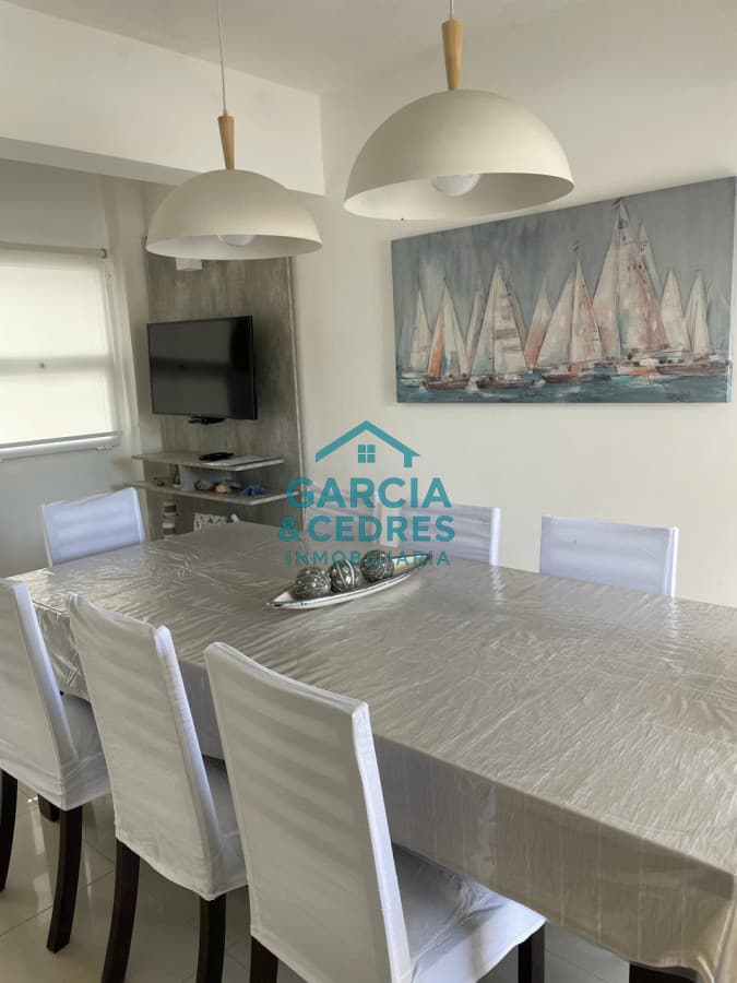 Oportunidad de Alquiler de Verano Casa de 3 dormitorios y 2 baños a Pasos de la Playa Bikini .C