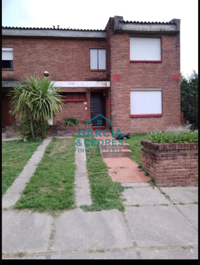 OPORTUNIDAD !!!! VENDO VIVIENDA EN CASTILLO EN EXCEPCIONAL ESTADO