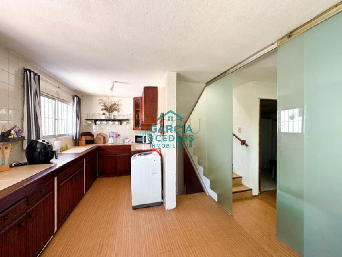Casa de 6 dormitorios en Cantegril, Punta Del Este,