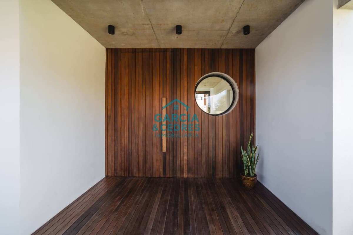 ALQUILO POR TEMPORADA HERMOSA Y MODERNA CASA EN MONTOYA