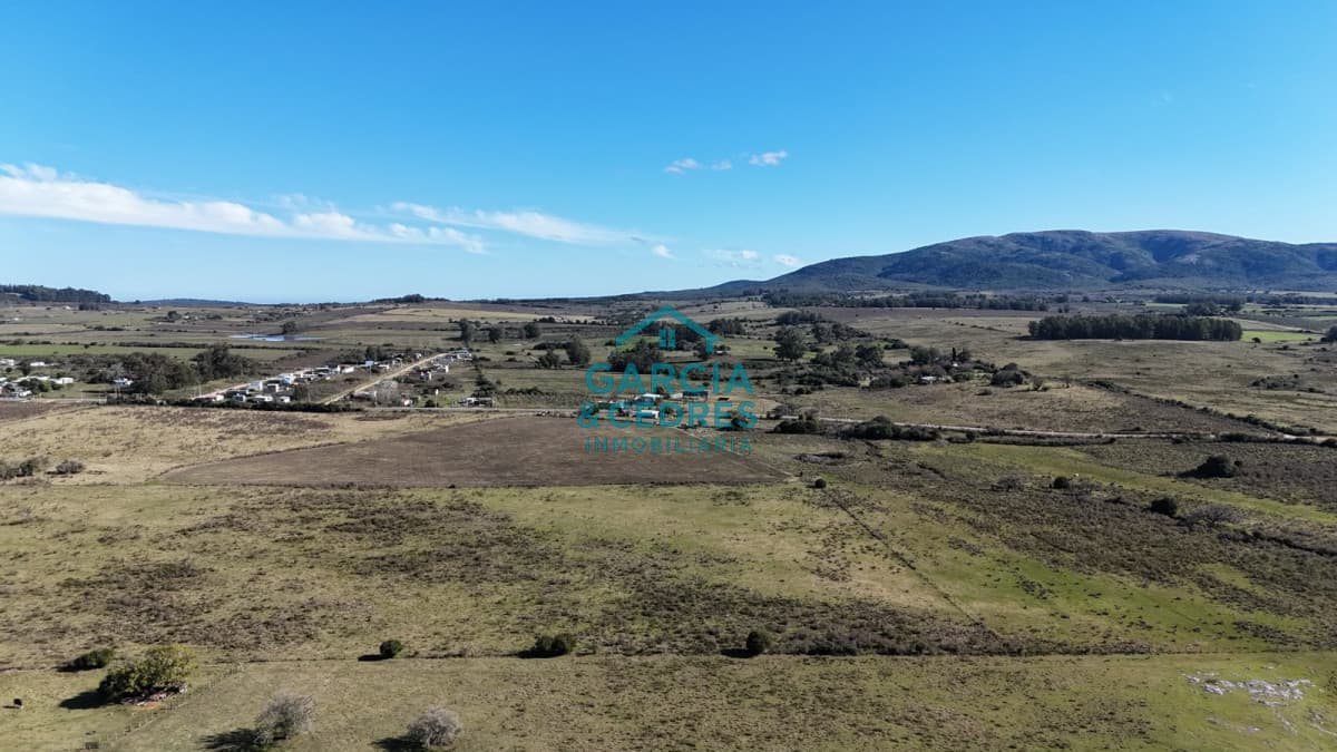 Chacra en Km 110 . 10 Hectáreas Exclusivas con Cañada Permanente y Vista Panorámica a la Sierra de las Ánimas