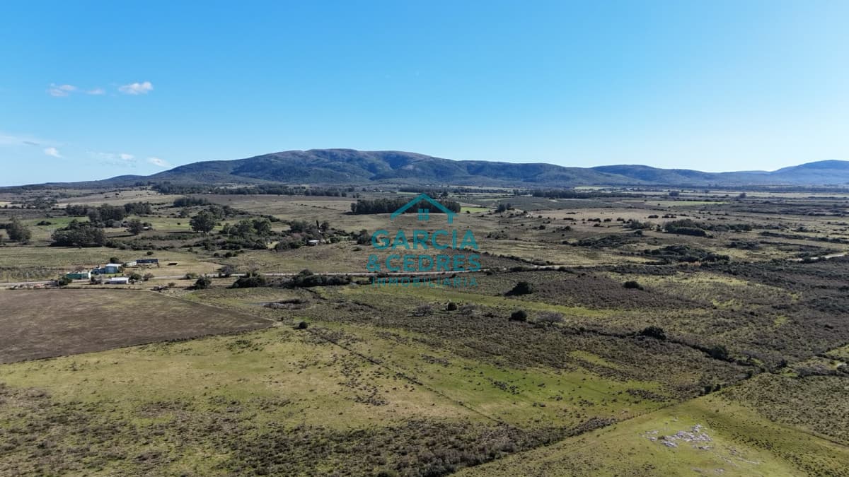 Chacra en Km 110 . 10 Hectáreas Exclusivas con Cañada Permanente y Vista Panorámica a la Sierra de las Ánimas