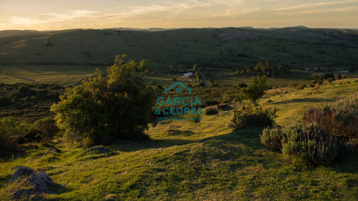 OPORTUNIDAD!!!!! 2 TERRENOS 1600 MT  EN VILLA SERRANA MARCO DE LOS REYES CERRO GUAZUVIRA