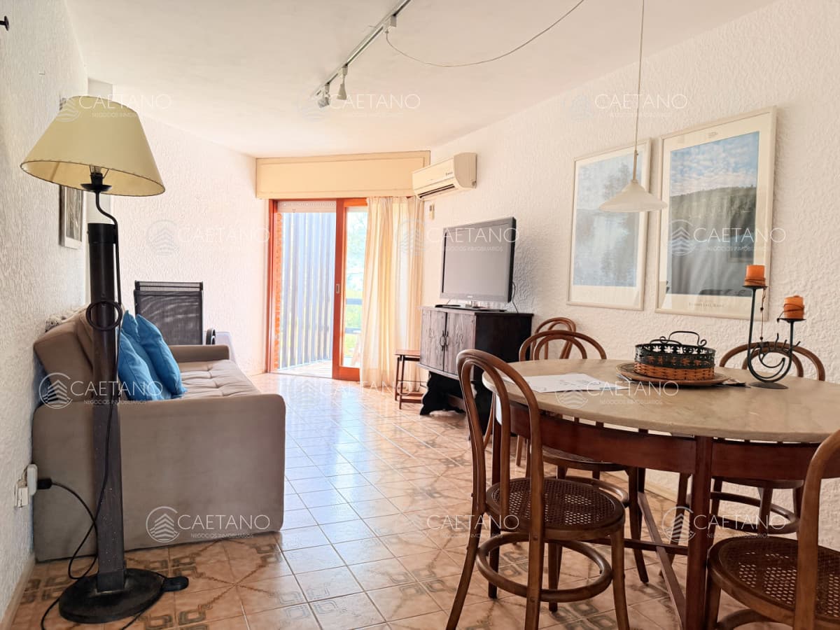 Apartamento de 2 Dormitorios en Aidy Grill - Punta del Este