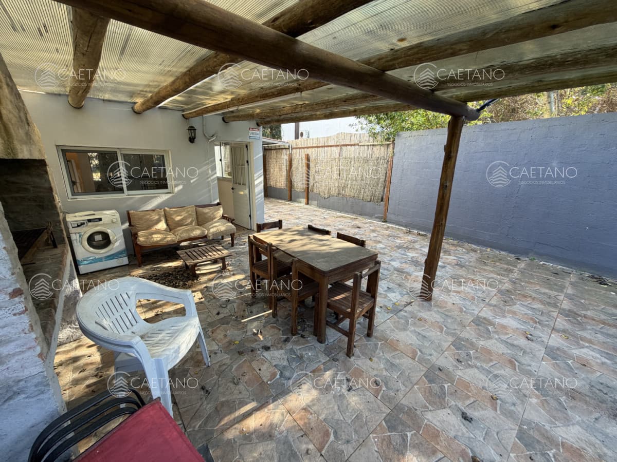 Oportunidad en Bella Vista - Casa Amueblada de 2 Dormitorios con Parrillero y Cochera