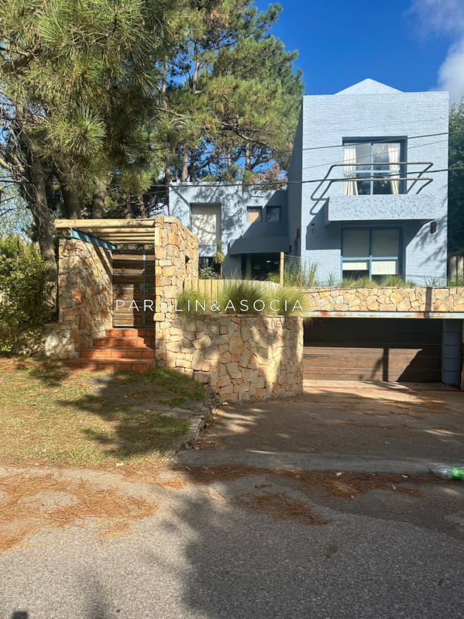Casa en venta en Punta del Este , ideal para todo el año