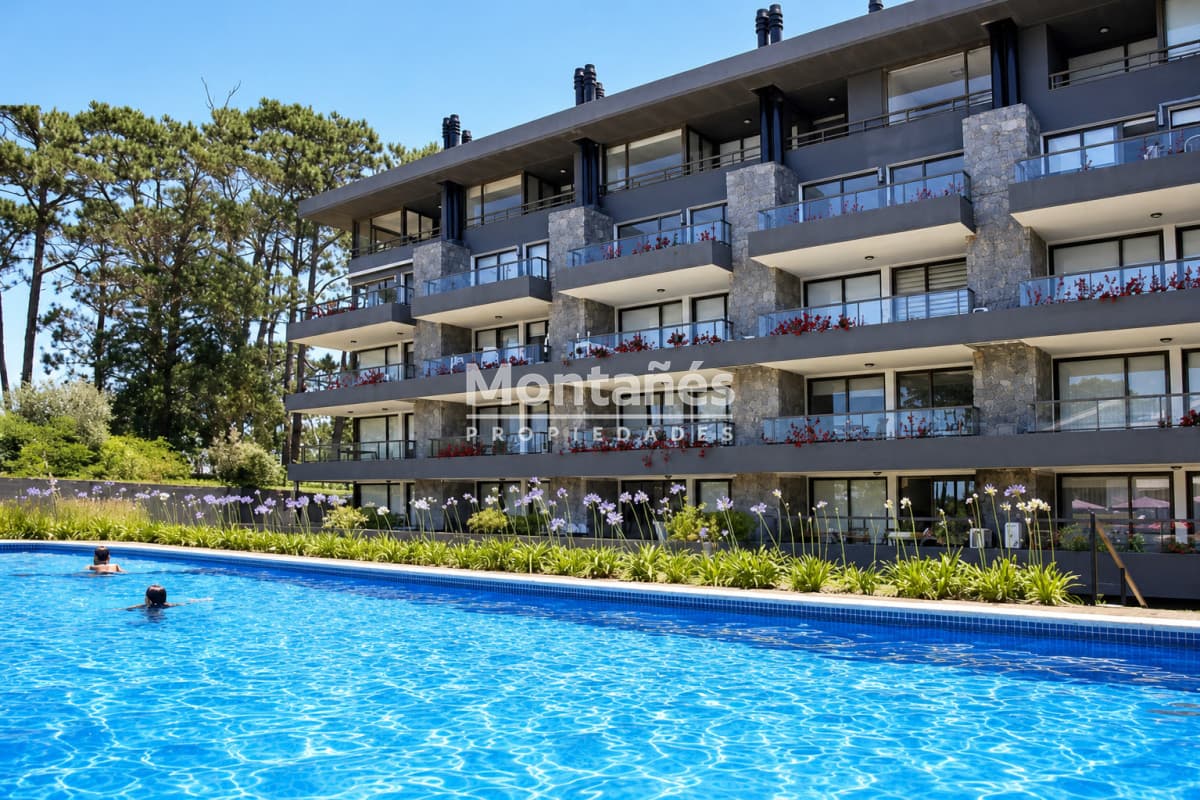 Apartamento ID.10595 - Muy Buen Apartamento En Edificio Unique, Punta del Este