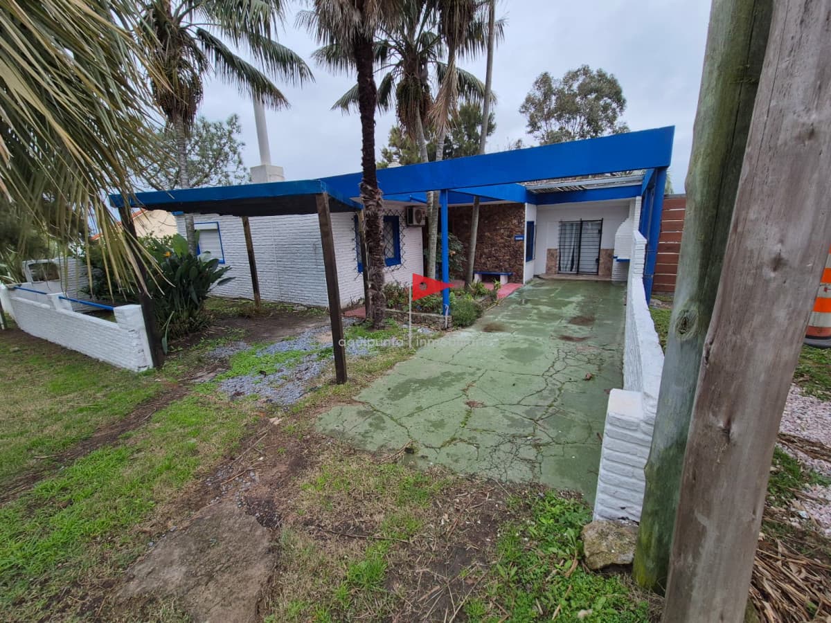 Casa ID.74 - Casa en venta Punta Fría Piriápolis 4 dormitorios y 2 baños