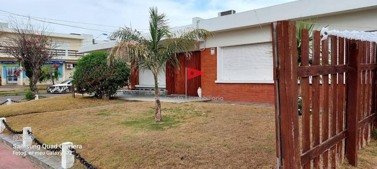 Casa ID.320 - EN VENTA casa de 4 dormitorios y 3 baños