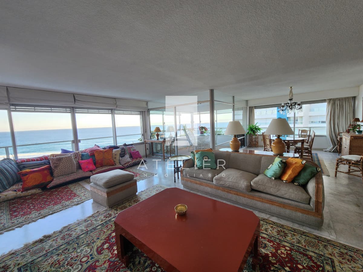 Edificio Delfín semi piso, Punta del Este