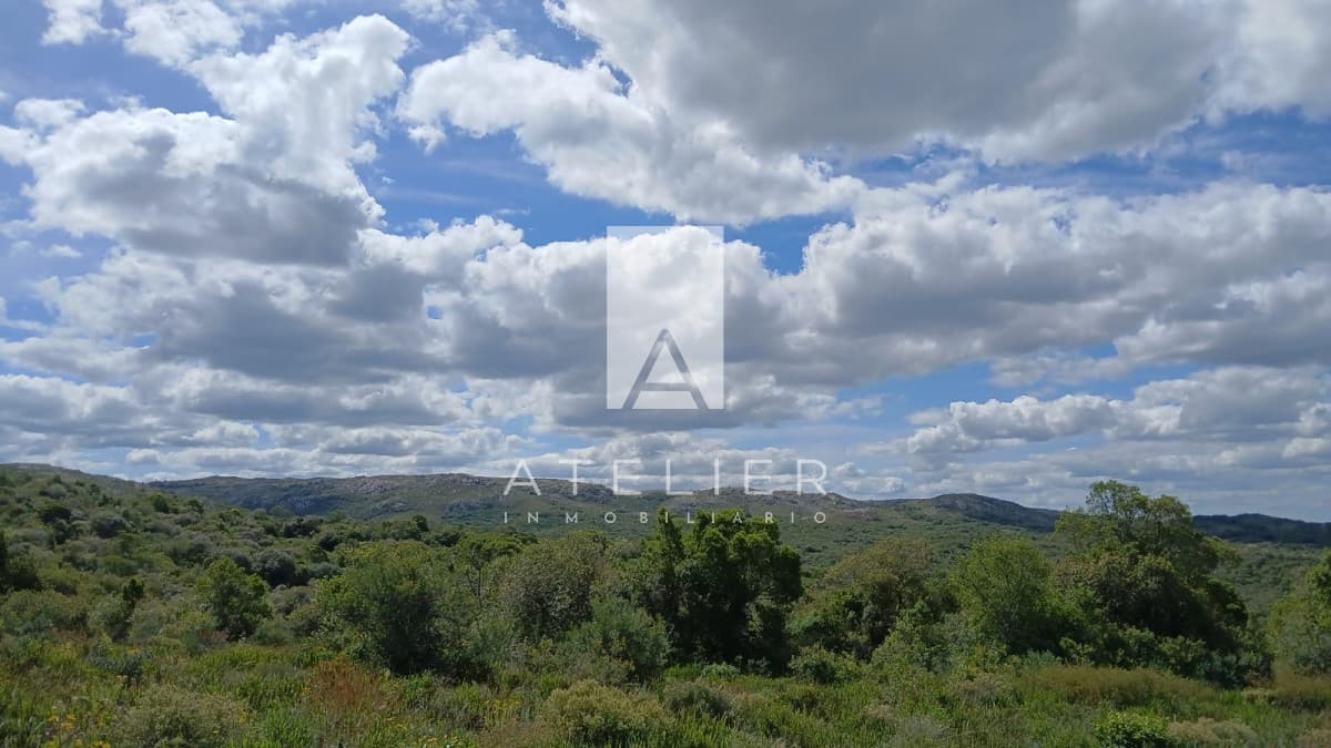 Chacra con hermosa vista al Cerro Catedral y Sierra del Carapé- Maldonado