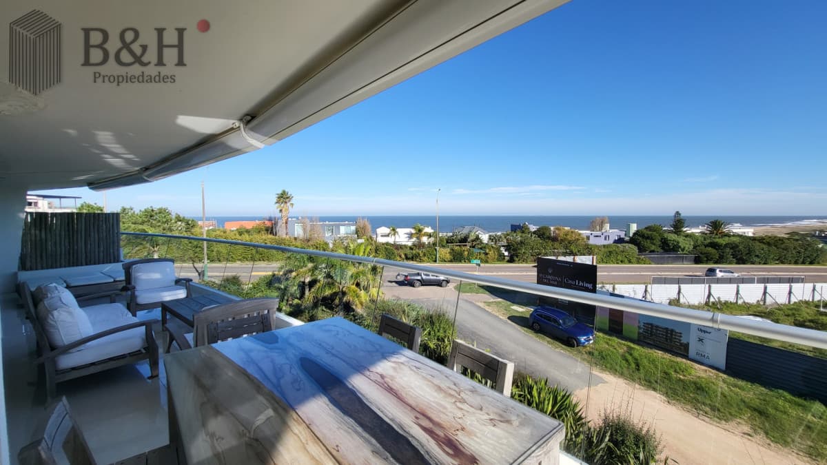 ESPECTACULAR APARTAMENTO CON VISTA AL MAR - RUTA 10 MANANTIALES PUNTA DEL ESTE