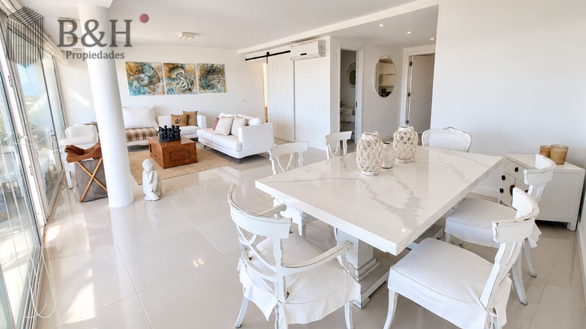 ESPECTACULAR APARTAMENTO CON VISTA AL MAR - RUTA 10 MANANTIALES PUNTA DEL ESTE
