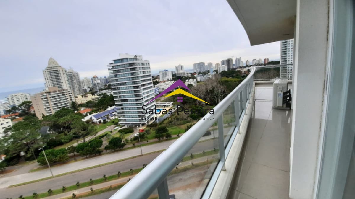 Apartamento ID.41706 - Apartamento en Venta de 2 Dormitorios Punta del Este