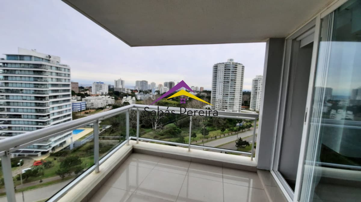 Apartamento ID.41706 - Apartamento en Venta de 2 Dormitorios Punta del Este