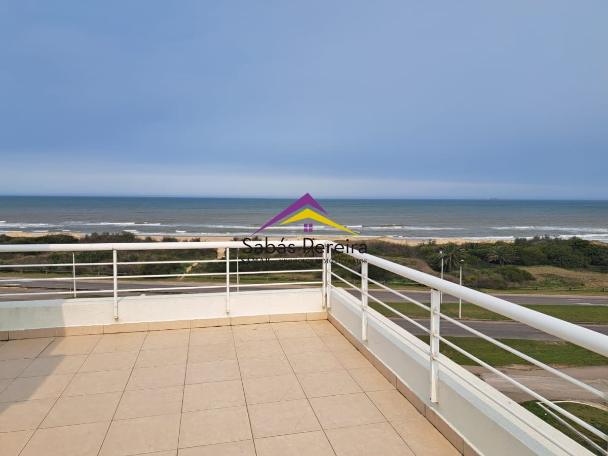 ALQUILER PENTHOUSE BRAVA PRIMERA FILA 4 DORMITORIOS