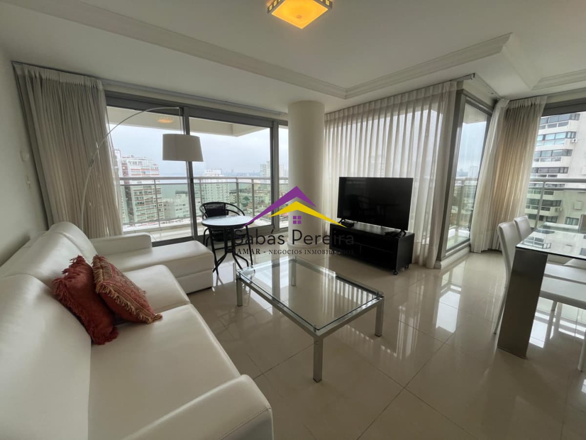 Apartamento de 3 dormitorios en alquiler de temporada