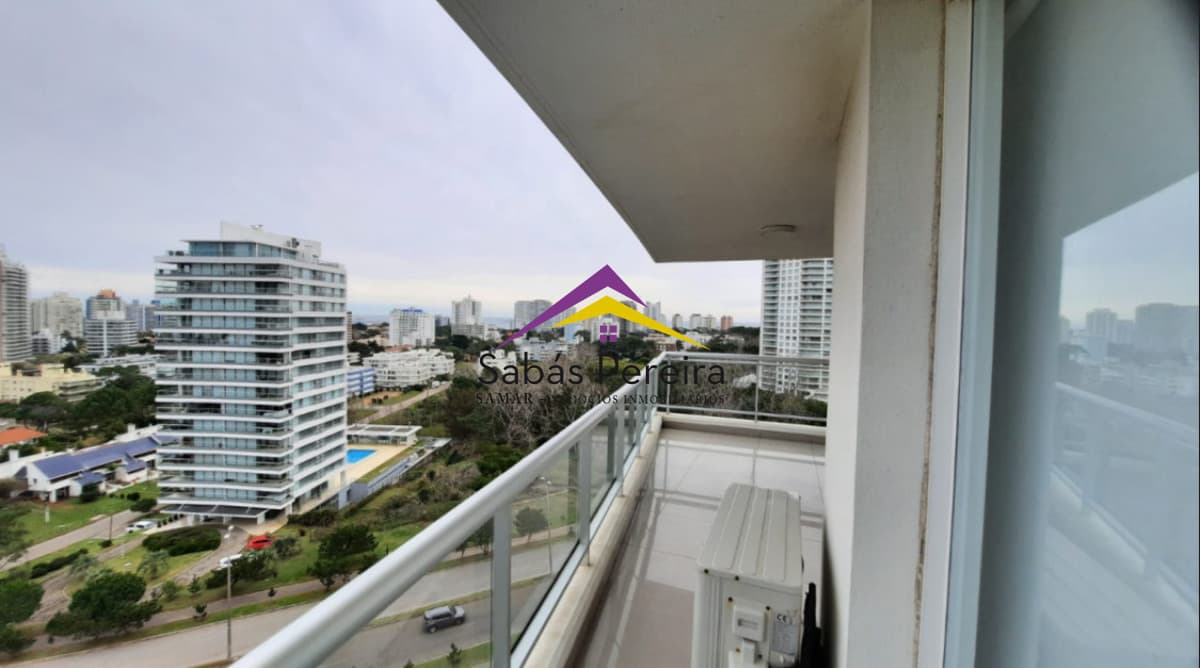Apartamento ID.41706 - Apartamento en Venta de 2 Dormitorios Punta del Este