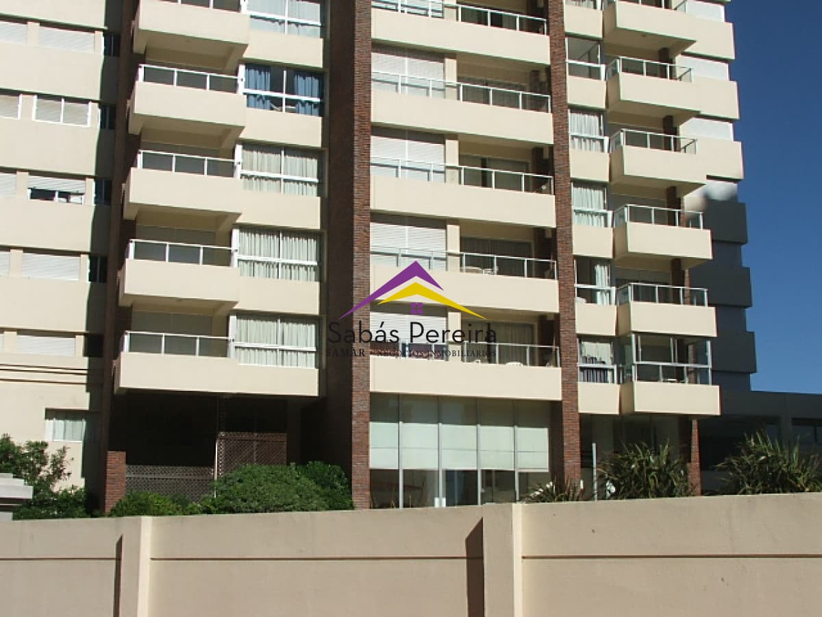 ALQUILER BRAVA 1 DORMITORIO CON VISTA AL MAR PUNTA DEL ESTE