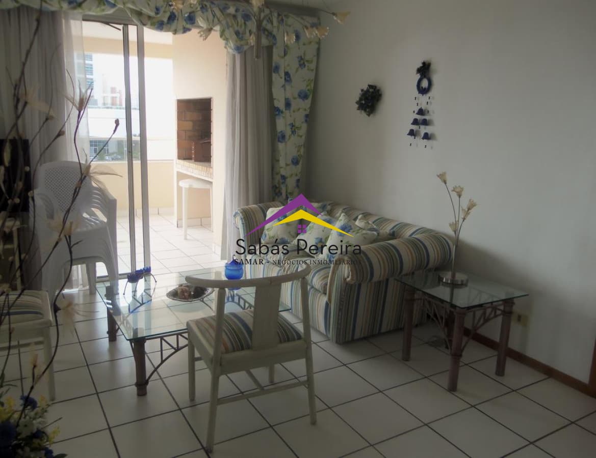 APARTAMENTO DE 2 DORMITORIOS VISTA A PLAYA MANSA EN ALQUILER TEMPORAL