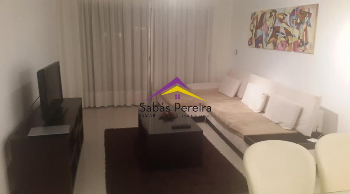Apartamento en Rincón del Indio, 2 dormitorios en alquiler temporal. Con cochera