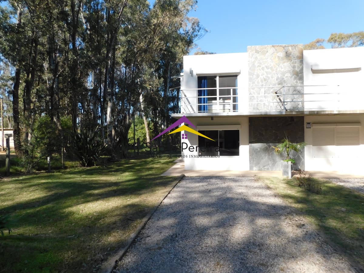 Casa ID.41455 - Venta casa 2 dormitorios 2 baños, Bella Vista, Piriapolis, Maldonado