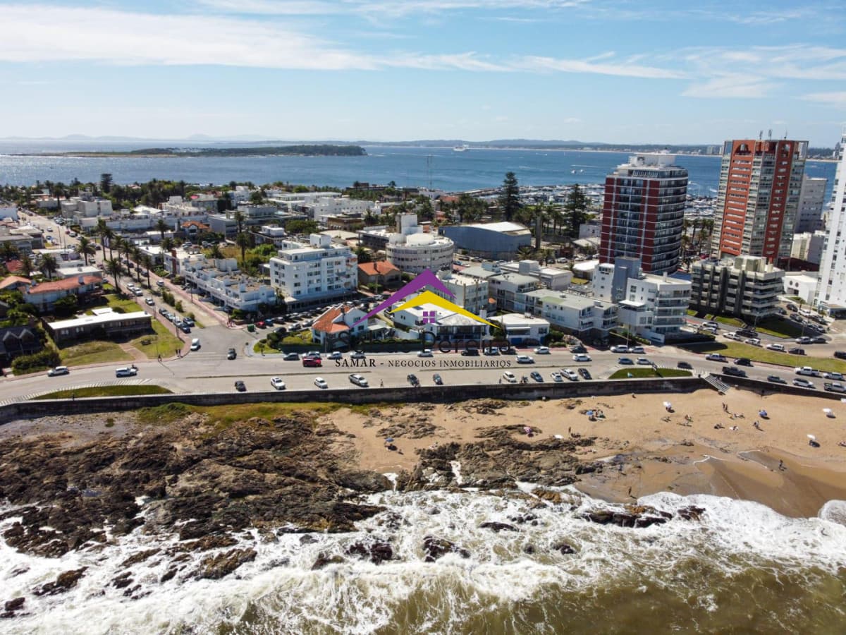 Casa ID.41735 - Casa primera línea en Venta en Península