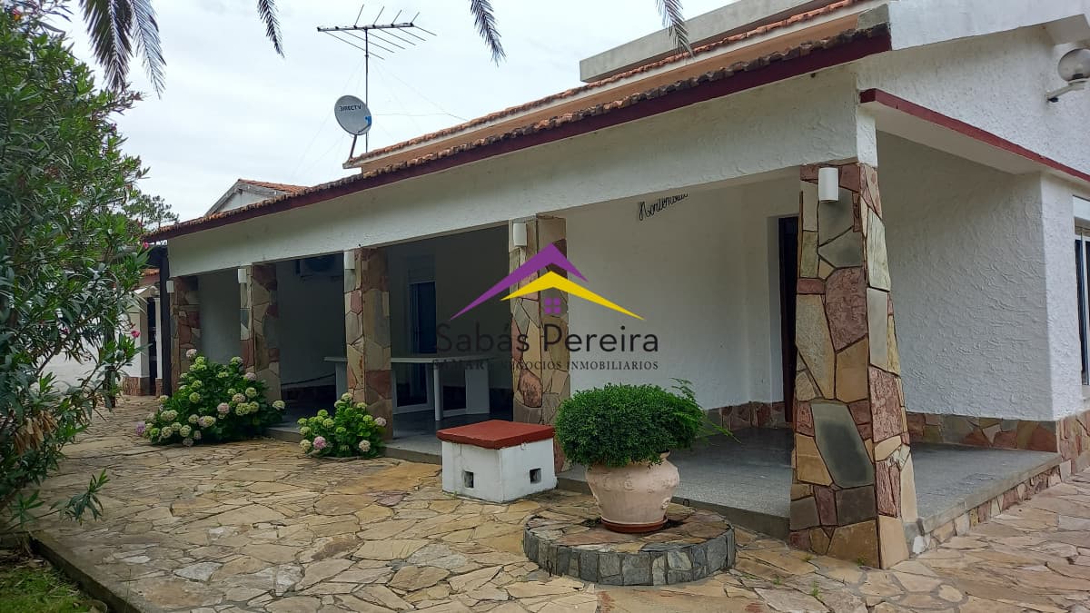Casa ID.41362 - Venta casa de 3 dormitorios 1 baños en Las Flores, Piriapolis, Maldonado