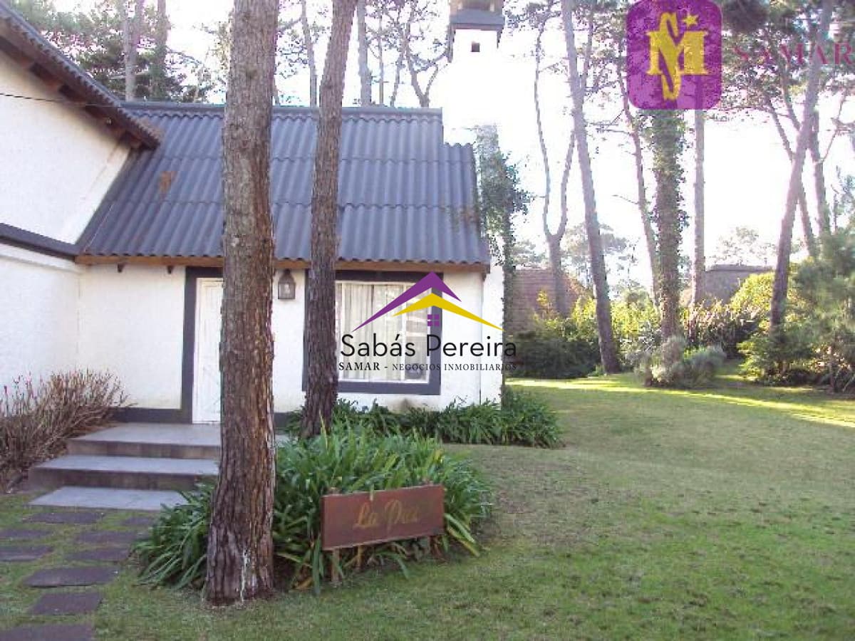 Casa ID.38214 - Casa en Venta parada 5 de la Playa Brava Aidy Grill